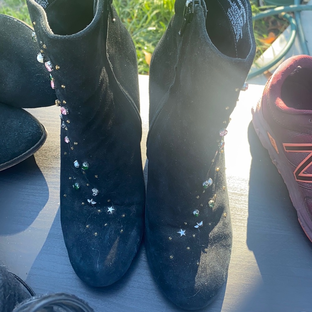 Cute multiple color stud boots upper leather